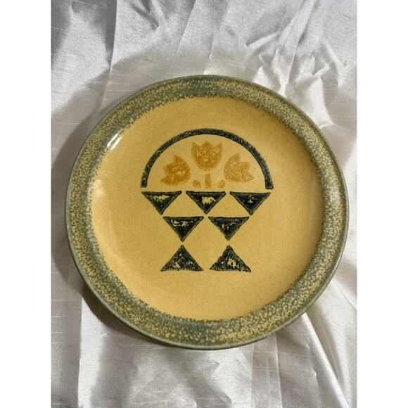 Vintage Pfaltzgraff America MAFA 10 3/8” Stoneware Dinner Plates – Set of 4 - Picture 7 of 10